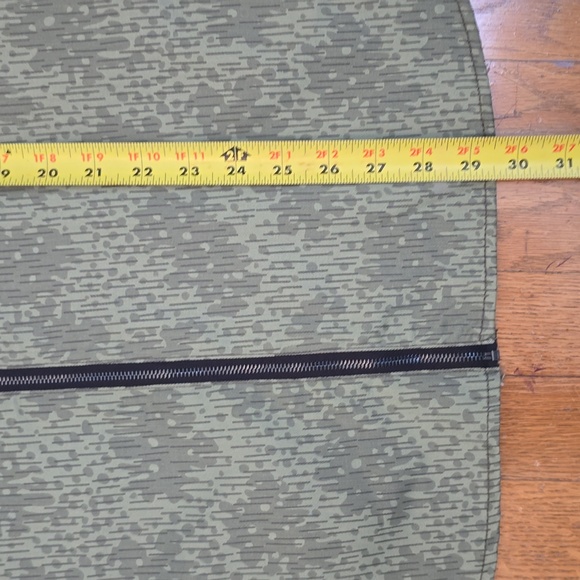 AIRWALK BRAND MENS UTILITY WOVEN FRONT ZIP GREEN CAMO SHIRT SIZE MEDIUM - Picture 13 of 16